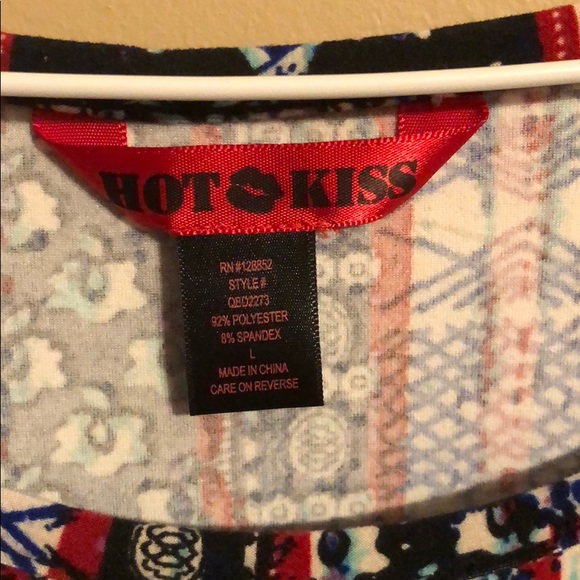 Multi colored tight fitting dress - Picture 2 of 3